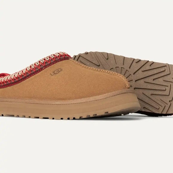 Ugg Kids Tazz Slip on Tasman Clog Slippers Chestnut Size 5 New in box - Picture 1 of 8